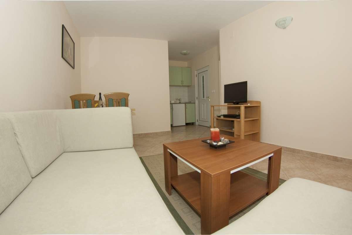 Apartments Simovic Tučepi Exteriör bild