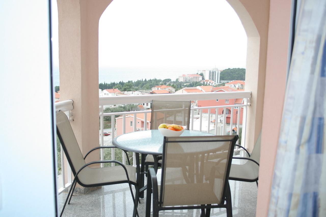 Apartments Simovic Tučepi Exteriör bild